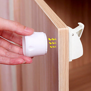 Baby Magnetic Cabinet Lock - Safety Latch | Miny Baby | 2 Locks & Key