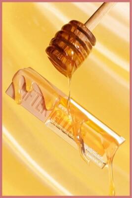 Maybelline Lifter Gloss: Honey'd Lip Gloss with Hyaluronic Acid for Intense Hydration, Plumped Lips & Natural, Glossy Shine - Toast Shade Maybelline Lifter Gloss: Hyaluronic Acid Lip Gloss for Plump, Hydrated Lips lip gloss, moisturizing lip gloss, hyaluronic acid lip gloss, plumping lip gloss, glossy lip shine, natural lip gloss, Maybelline lip gloss, honey lip gloss, lip care, lip hydration, lip plumper, lip shine, glossy lips, hydrated lips, soft lips, supple lips, everyday makeup, natural makeup, makeup