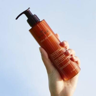 Nuxe Reve De Miel: Gentle Face Cleansing & Makeup Removing Gel - Natural, Soothing, for Dry & Sensitive Skin (200ml) Nuxe Reve De Miel: Gentle Cleansing Gel for Dry, Sensitive Skin face cleansing gel, makeup removing gel, dry skin cleanser, sensitive skin cleanser, natural face cleanser, honey face cleanser, gentle makeup remover, Nuxe Reve De Miel, facial cleansing gel for sensitive skin, natural makeup remover for dry skin, face wash, cleanser, makeup remover, dry skin, sensitive skin, natural skincare, h