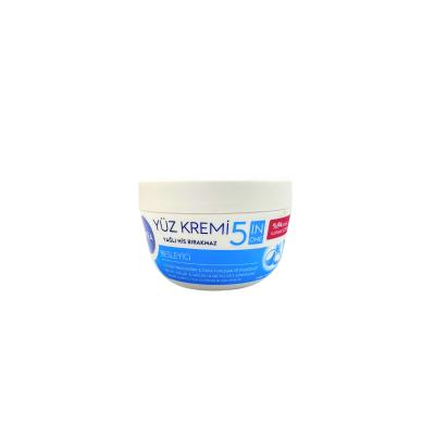 Nivea Nourishing Face Cream - 24 Hour Hydration & Intense Moisturization for All Skin Types - Non-Greasy Daily Facial Mo