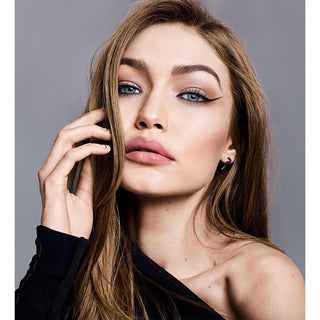 Maybelline New York Hyper Precise All Day Eyeliner 701 Matte Onyx - Long-Lasting, Smudge-Proof, Precise Liquid Eyeliner for Women Maybelline Hyper Precise Eyeliner - Long-Lasting & Precise Maybelline Hyper Precise Eyeliner, long-lasting eyeliner, matte black eyeliner, precise eyeliner, smudge-proof eyeliner, ergonomic eyeliner design, liquid eyeliner, eye makeup, cosmetics, beauty products, makeup essentials, durable eyeliner, women's cosmetics