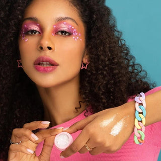 Soda Glitter Jel 002 Leo - Long-Lasting Glitter Gel for Cosmetic Use on Social Media Soda Glitter Jel 002 Leo - Long-Lasting Cosmetic Glitter Gel glitter gel, cosmetic glitter, social media makeup, TikTok beauty trends, long-lasting glitter, makeup accent, body glitter, cosmetic decoration, beauty products, makeup trends, social media influencers, cosmetic enhancements, long-lasting cosmetic effects