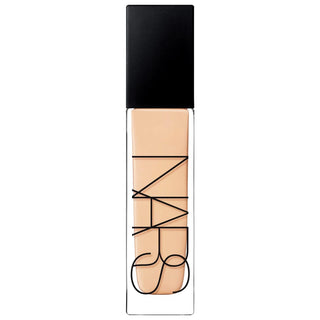 Natural Radiant - Longwear Full Coverage Liquid Foundation for Normal, Dry & Combination Skin Natural Radiant Longwear Foundation - 16hr Wear longwear foundation, full coverage foundation, natural finish foundation, liquid foundation, long-lasting foundation, makeup, cosmetics, face makeup, foundation makeup, normal skin, dry skin, combination skin