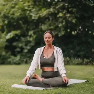 Lansinoh Wearable Double Breast Pump - Hands-Free, 4 Modes, 9 Suction Levels, LED Display Lansinoh Wearable Double Breast Pump - Comfort & Convenience wearable breast pump, double breast pump, hands-free breast pump, Lansinoh breast pump, rechargeable breast pump, breast pump for working mothers, lactating mothers, breastfeeding support, baby care, new mom essentials