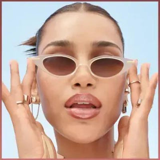 Maybelline Lifter Lip Liner: Define & Plump Lips - Long Lasting Formula - 04 Out of Line Maybelline Lifter Lip Liner: Plump & Define Lips - '04 Out of Line' lip liner, long lasting lip liner, plumping lip liner, Maybelline lip liner, lip shaping pencil, lip defining pencil, lipliner, lip color enhancer, lifter lip liner, 04 Out of Line, lip makeup, lip pencil, lipstick enhancer, lip definer, makeup, cosmetics, beauty, lip contour, lip shape, lip volume, lip color, defined lips, long lasting, easy applicatio