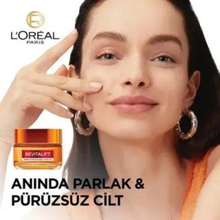 loreal-paris-revitalift-vitamin-c-cream-50ml Loreal Paris Revitalift Clinical Vitamin C Cream - 50ml Loreal Paris Revitalift C Vitamin Cream - 50ml loreal-paris, vitamin-c-cream, skincare, pore-minimizer, brightening-cream, ai-generated, smooth-skin, revitalift, facial-cream, antioxidant-cream