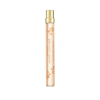 Daisy Ever So Fresh Eau de Parfum Travel Spray - Long Lasting Fruity Florals Fragrance for Women Daisy Ever So Fresh Eau de Parfum - Long Lasting Fresh Fragrance Daisy Ever So Fresh, Eau de Parfum Travel Spray, Fruity Florals fragrance, Long-lasting perfume, Portable perfume spray, Mango Rose Water fragrance, Women's perfume, Travel size perfume, Floral fragrance, Fruity fragrance, Fresh scent, Youthful fragrance, Casual wear perfume, Social occasion perfume, Gift for her, Fragrance for women, Perfume for t