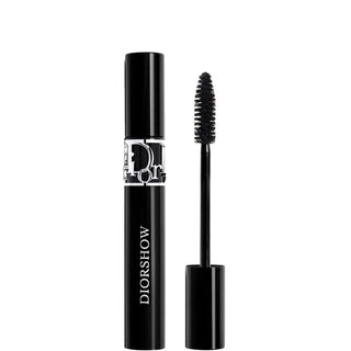 Diorshow 24H Buildable Volume Mascara: Long-Wearing, Transfer-Proof Formula for Sensitive Eyes - Natural Ingredients, Extreme Definition Diorshow Mascara: 24H Volume, Natural & Transfer-Proof Diorshow mascara, volumizing mascara, lengthening mascara, 24 hour mascara, natural mascara, transfer-proof mascara, long wearing mascara, mascara for sensitive eyes, buildable volume mascara, cornflower extract mascara, mascara, eye makeup, makeup, volumizing, lengthening, long-wearing, natural ingredients, sensitive 