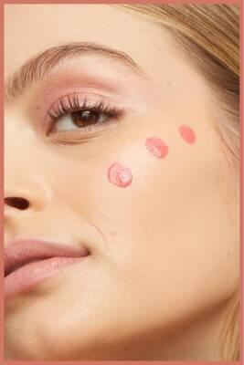 Maybelline New York Sunkisser Spicy Red Liquid Matte Blush: Long Lasting, Highly Pigmented, Warm Toned, & Natural Matte Finish Maybelline Sunkisser Spicy Red Liquid Matte Blush Liquid blush, Matte blush, Red blush, Spicy red blush, Maybelline blush, Long lasting blush, Highly pigmented blush, Matte liquid blush, Warm toned blush, Natural matte blush, Blush, Makeup, Cosmetics, Face makeup, Red toned blush, Warm blush, Long-wear blush, Pigmented blush, Easy to blend blush, Layerable blush, Tube packaging, Mak