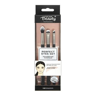 For Your Beauty Eye Makeup Set - Vegan, 3-Piece Professional Set for Foxy Eyes & Cat Eye Effect Vegan Eye Makeup Set for Foxy Eyes - For Your Beauty eye makeup set, vegan cosmetics, FSC certified packaging, foxy eyes makeup, cat eye makeup, professional makeup, beauty products, eco-friendly packaging, cruelty-free, sustainable beauty, makeup for professionals, glamorous makeup, trendy eye looks