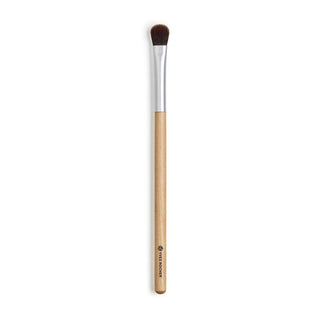 Real Beauty Eyeshadow Makeup Brush for Smooth Application - Soft Bristles, Easy Clean, Beauty Tool Real Beauty Eyeshadow Brush for Flawless Makeup makeup brush, eyeshadow brush, cosmetic brush, beauty tool, makeup application tool, smooth application, easy clean, soft bristles, beauty products, makeup accessories, eyeshadow application, professional makeup, beauty routine, makeup essentials
