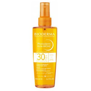 bioderma photoderm spf30 dry oil 200ml bottle, application of bioderma photoderm spf30 dry oil on skin Bioderma Photoderm SPF30 Huile Bronz - 200 ml Bioderma Photoderm SPF30 Dry Oil - 200ml bioderma, sp30, dry-oil, self-tan, sun-care, outdoor-sports, water-resistant, vitamin-e, sunbathing, ai-generated