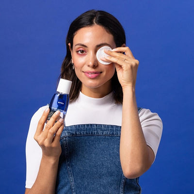 Nivea Eye Makeup Expert: Dual Phase Gentle Eye Makeup Remover - Effectively Removes Waterproof Mascara, Protects Lashes 