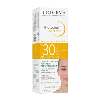 Bioderma Photoderm AKN Mat SPF30 Sunscreen Cream for Oily Skin - Mattifying, Hypoallergenic, SPF 30 Protection
